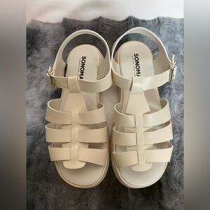 Sonoma Cream Fisherman Sandals with Adjustable Ankle Strap